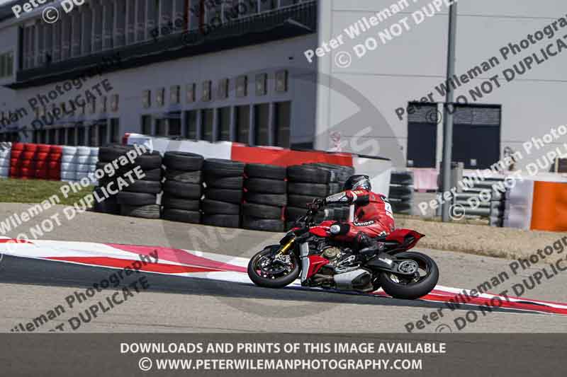 cadwell no limits trackday;cadwell park;cadwell park photographs;cadwell trackday photographs;enduro digital images;event digital images;eventdigitalimages;navarra;no limits trackdays;peter wileman photography;racing digital images;trackday digital images;trackday photos